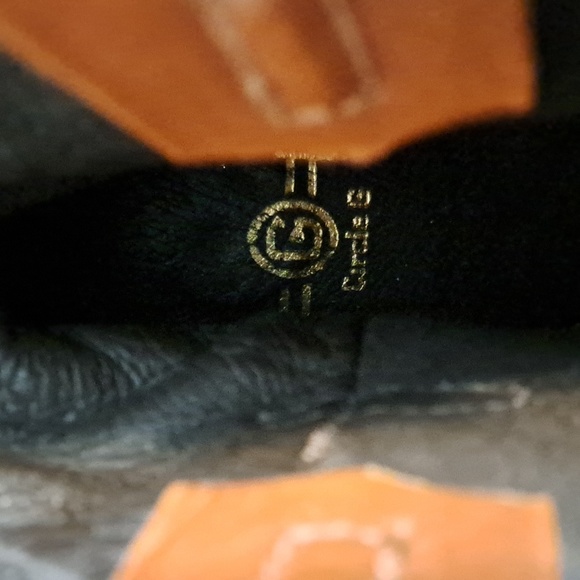 Circle G distressed leather bootie - Picture 10 of 11
